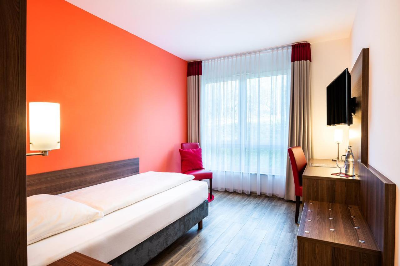 Schroeders Wein-Style-Hotel Treviri Esterno foto