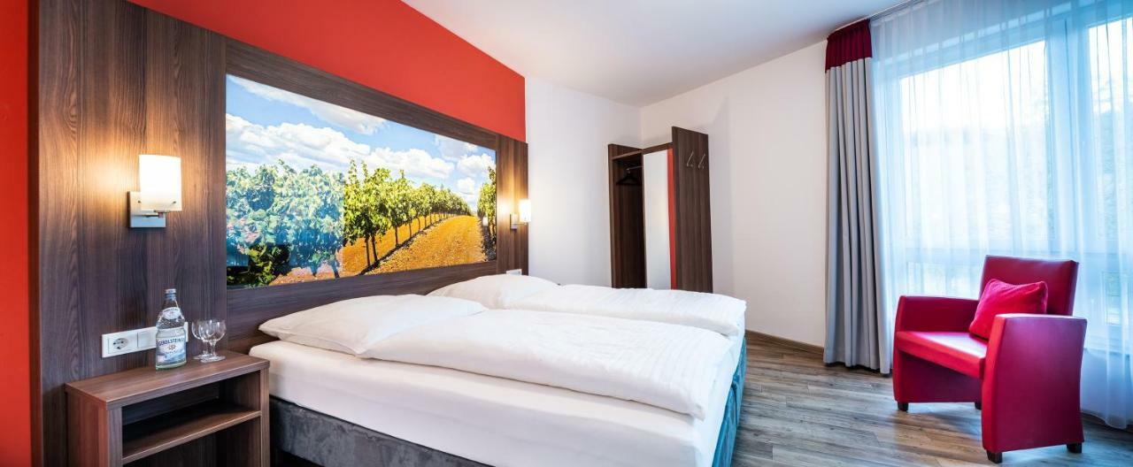 Schroeders Wein-Style-Hotel Treviri Esterno foto